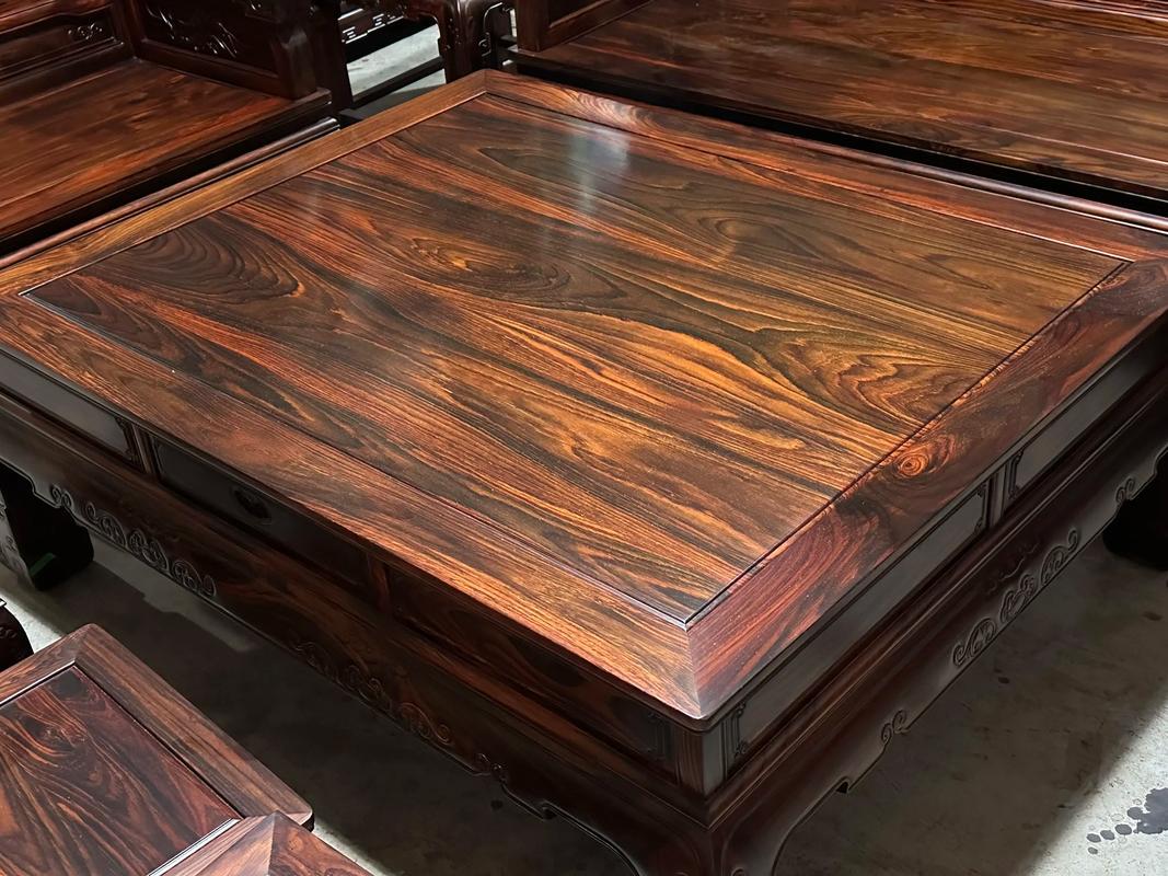 印尼黑酸枝闊葉黃檀 盛世祥和沙發，演繹國標紅木的東方氣韻