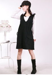 輝弘服飾春季新品 心型領連帽兩件套馬甲身裙，腰帶點綴優雅風姿